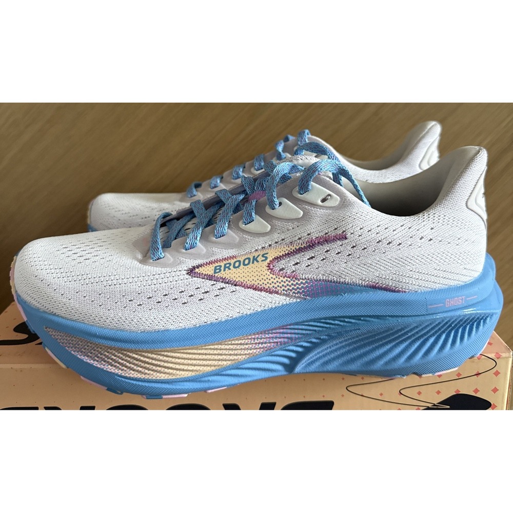 Brooks Ghost 17 Running Shoes Womens 6 Mauve Orchid Bonnie 120431 1B 247 *NEW*